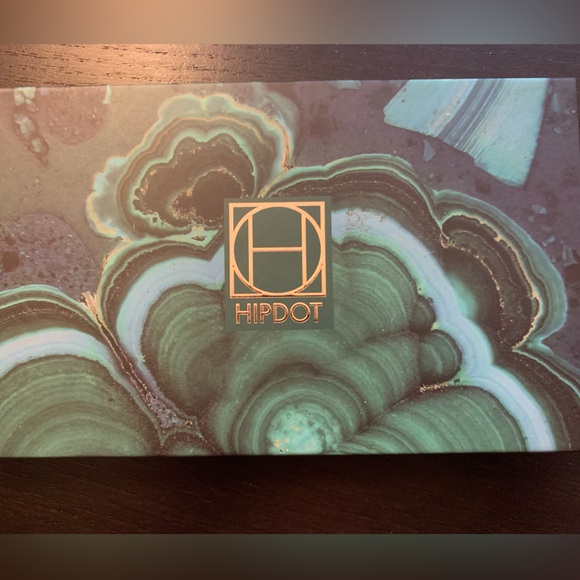 Hipdot Cenote eyeshadow palette - Picture 2 of 4